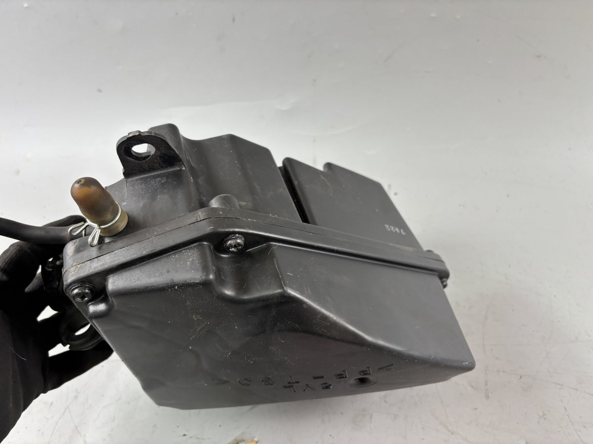 Yamaha YBR 125 RE05 Luftfilterkasten Airbox Ansaugung