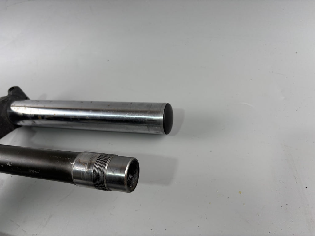 Kawasaki ER 5 EX500A Gabel Standrohr Tauchrohr Federung Fork Absorber
