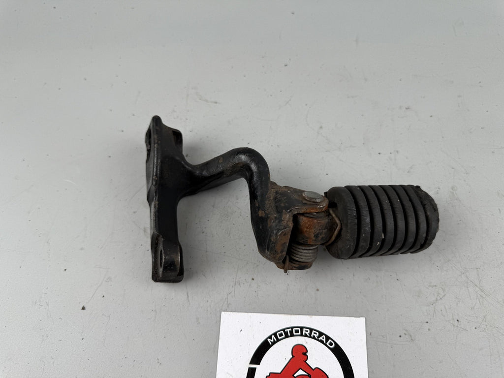 Honda XL350 R ND03 Fußrastenanlage Fußraste Hangers front vorne rechts right