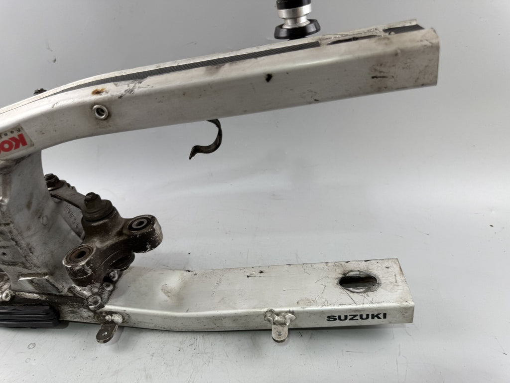 Suzuki SV650 S AV Schwinge Swing Schwingarm Hinterradaufhängung Rad