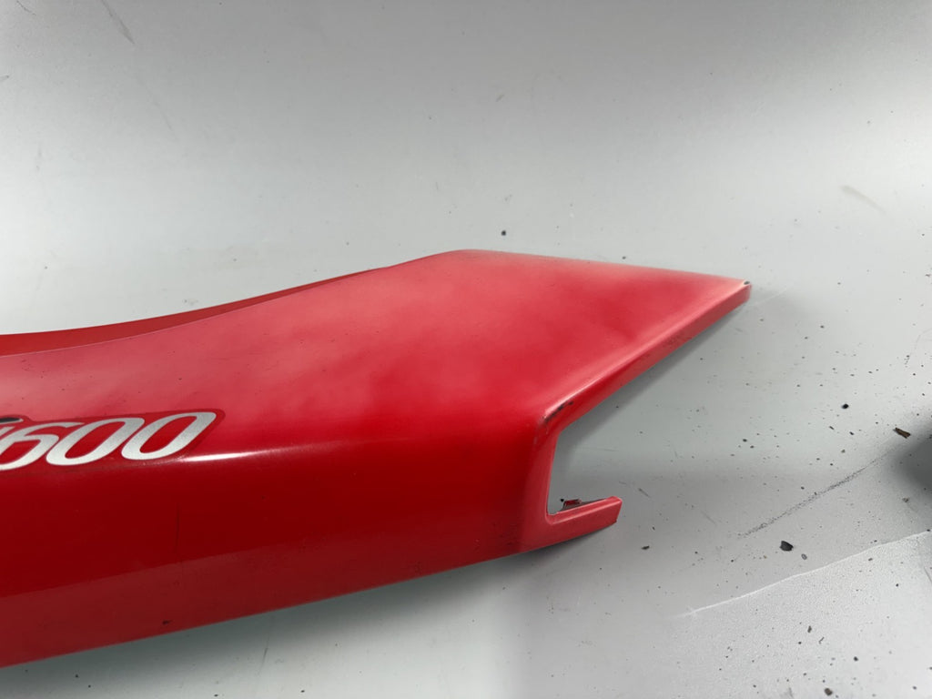 Suzuki GSF600 GN77B Bandit Seitenteil Seitenverkleidung Sidecover links Heck