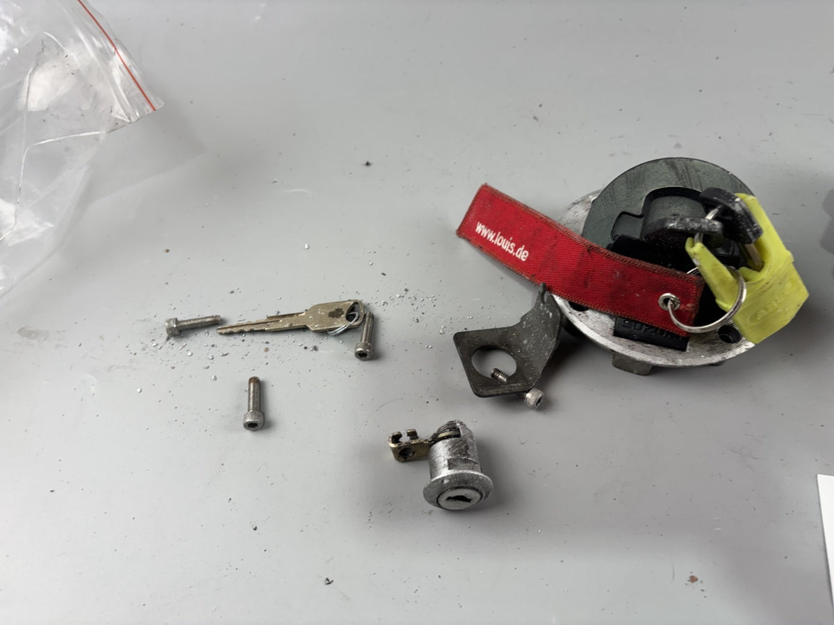 Suzuki SV650 N AV Schlosssatz Zündschloss Key Lock Tankschloss Sitzbankschloss