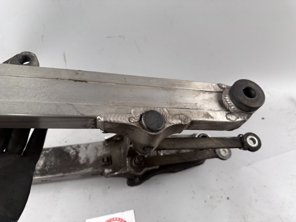 Triumph Tiger 900 T400 Schwinge Schwingarm Swingarm Swing Aufhängung