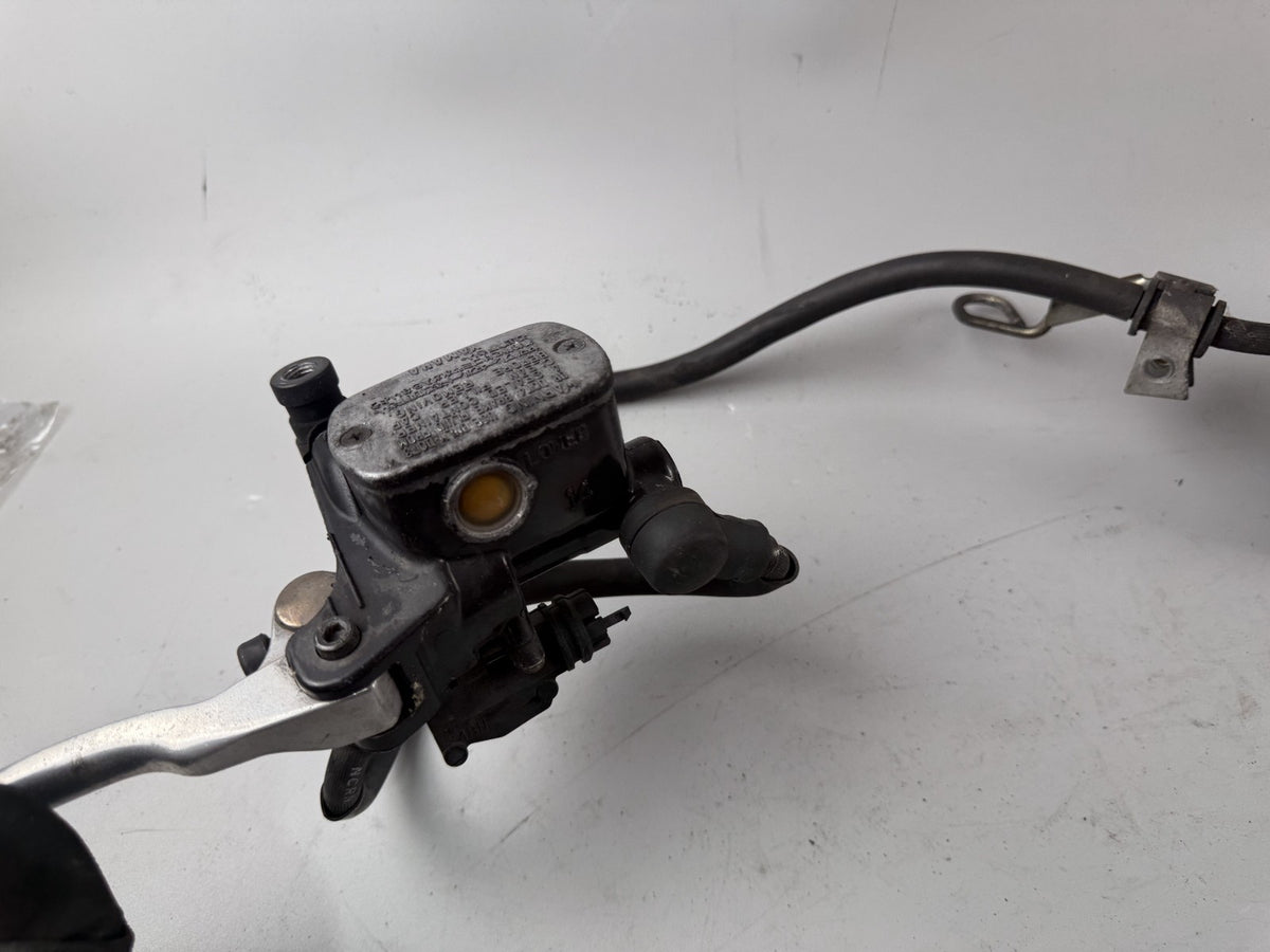 Yamaha XJ 600 Diversion 4BR 4LX Bremsanlage Bremse Sattel Pumpe vorne front Brak