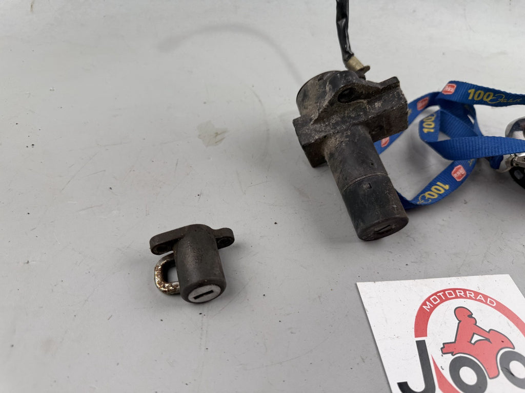 Suzuki GN250 NJ42A Schlosssatz Zündschloss Tankschloss Sitzbank Key  Lock