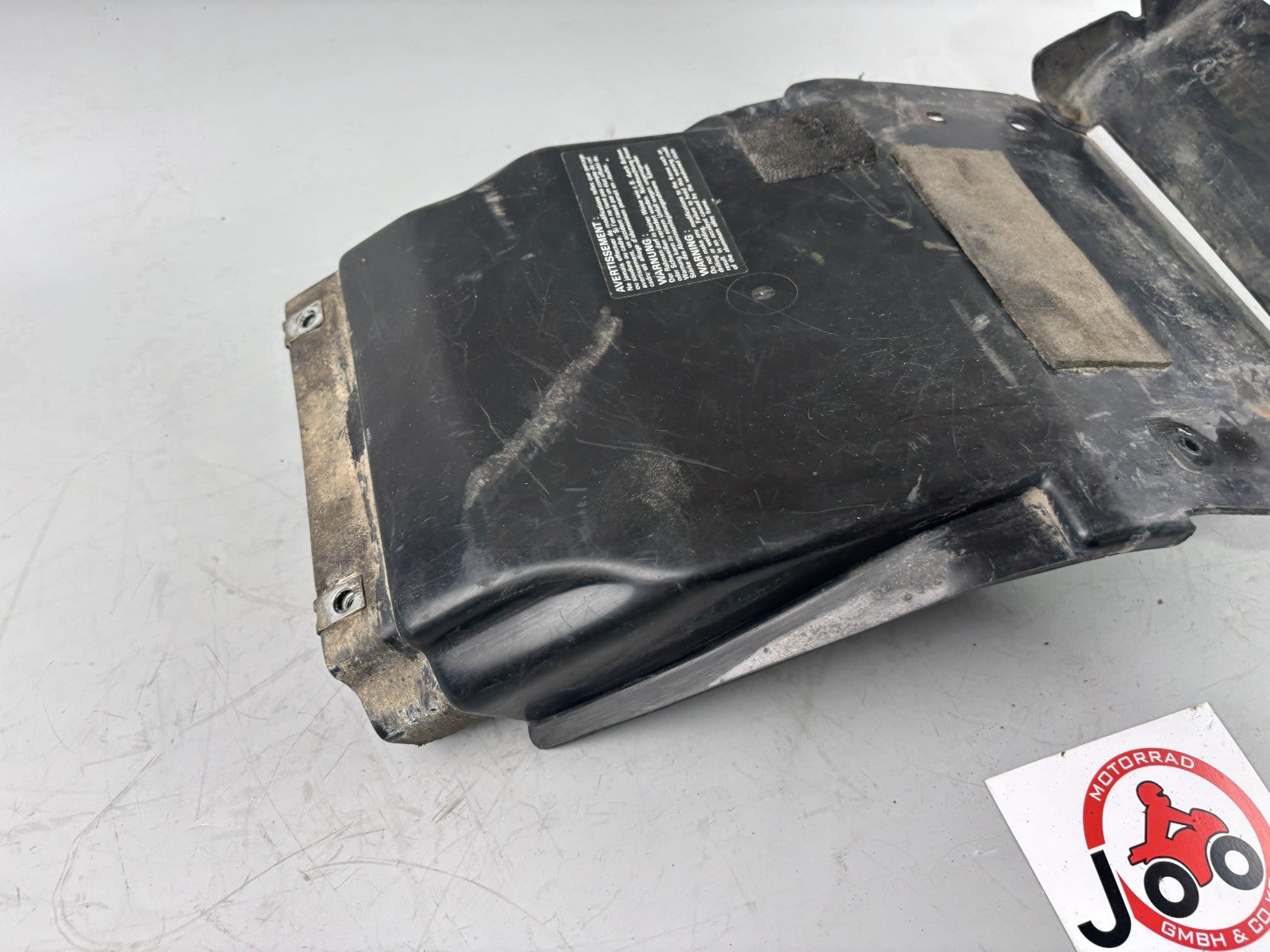 Suzuki GSX-R 750 W GR7BB Heckuntersicht Radlauf Kennzeichen Kotflügel Fender