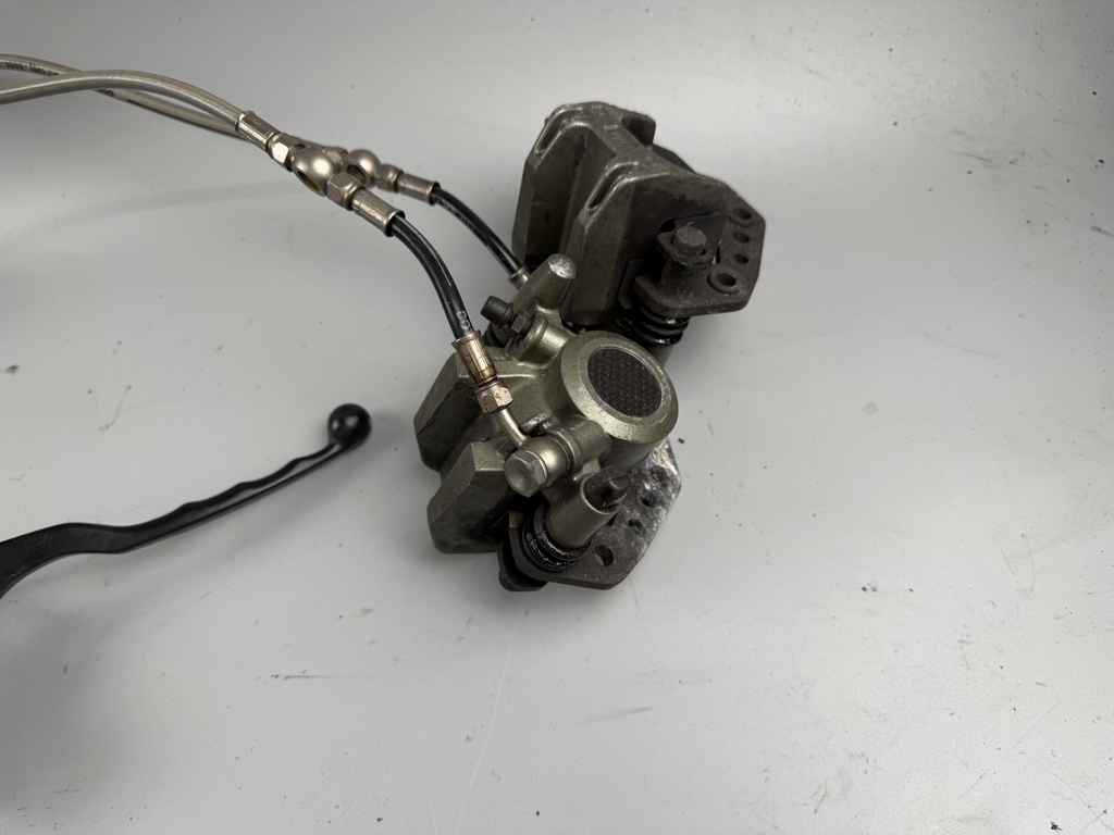 Kawasaki GPZ 900 R ZX 900 A Ninja Bremse Bremsanlage Brake Sattel Pumpe vorn