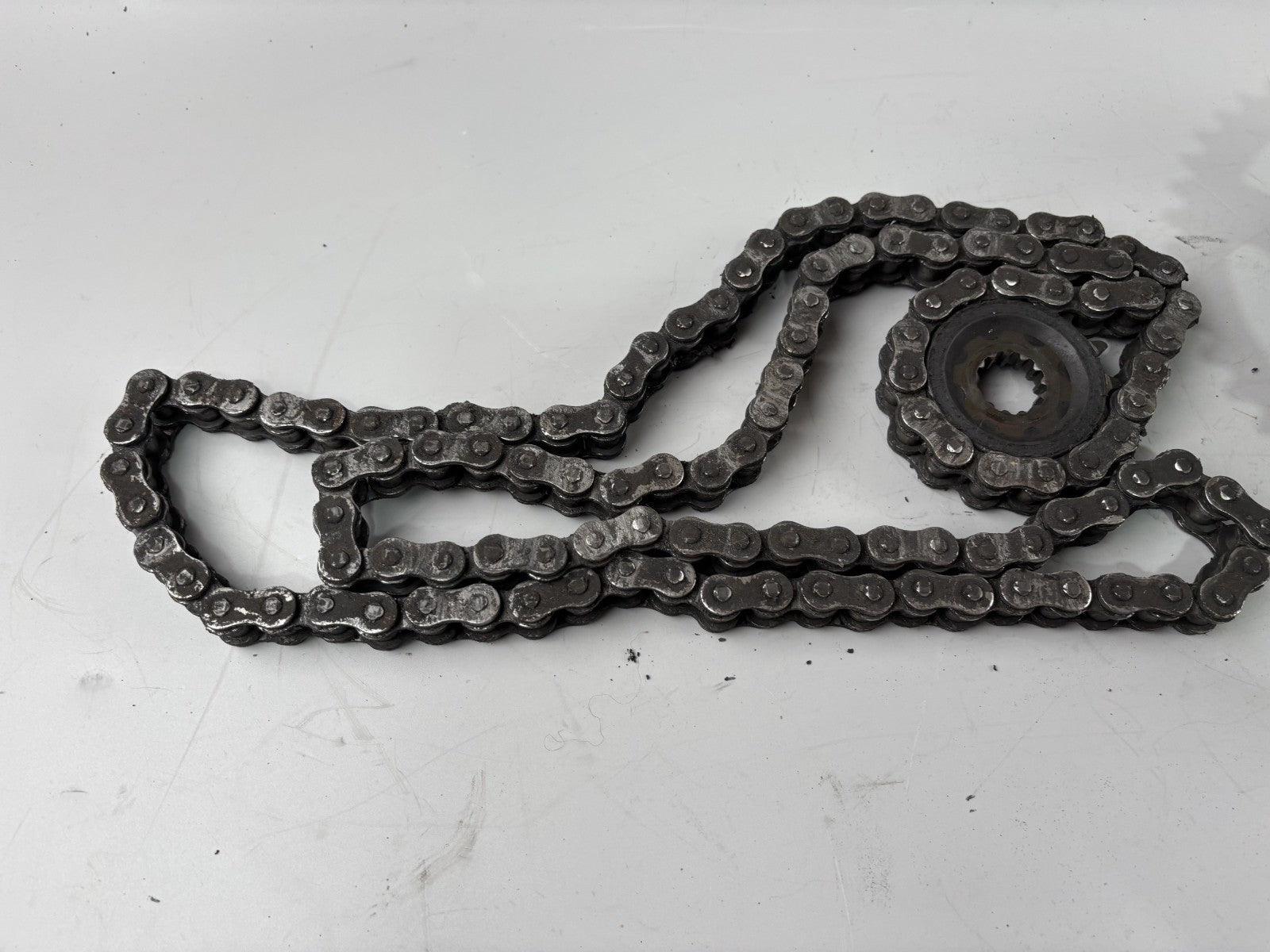 Suzuki GSX 750 F AK11 Kettensatz Kettenkit Chain Ritzel Kettenradträger