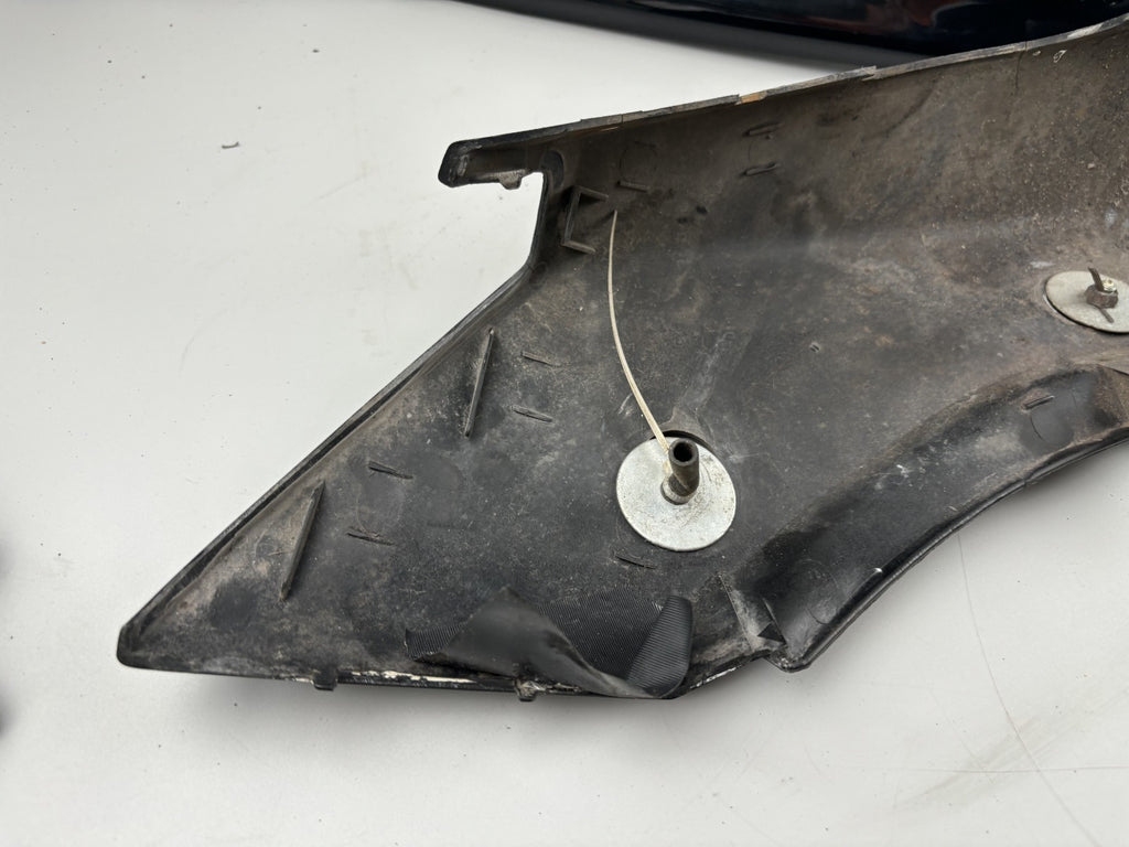 Suzuki GSF600 GN77B Bandit Seitenverkleidung Sidecover Abdeckung Cover hinten