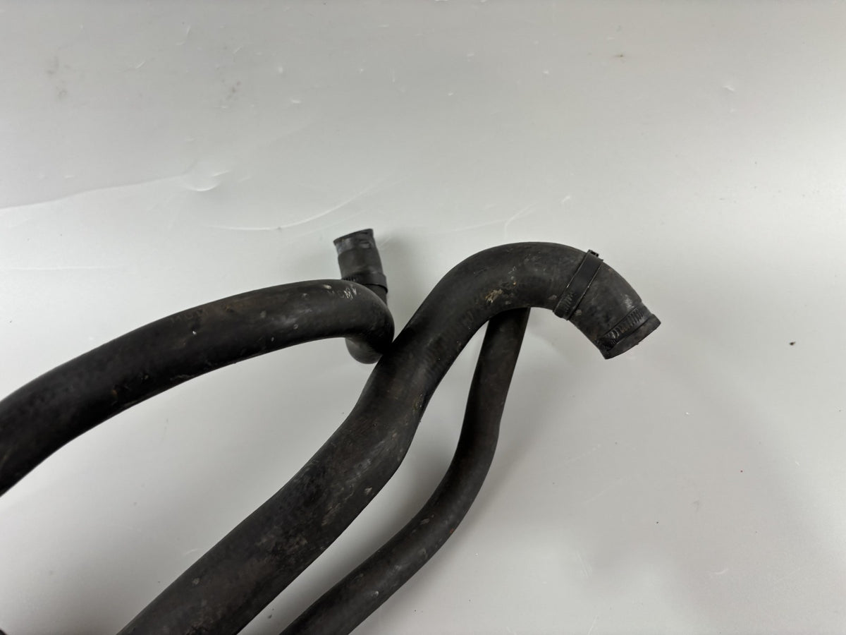 Triumph Daytona 955 T 595 Gehäuse Thermostat Motor Engine Wasserkühler Coolee
