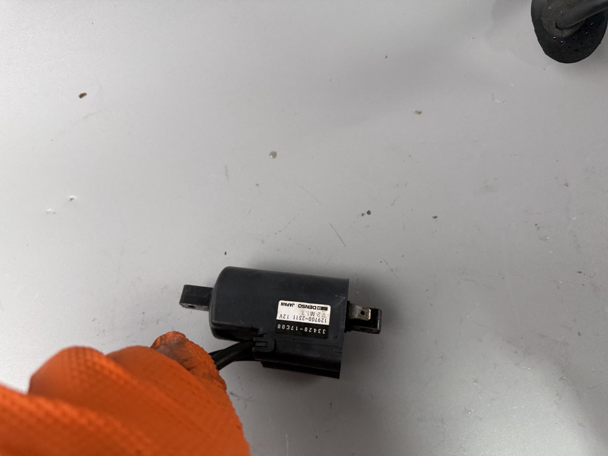 Suzuki GSX - R 1100 GV73C Zündspule Zündstecker Zündkabel Ignition Electric