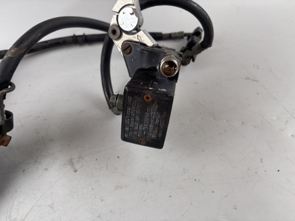 Yamaha XJR1300 RP02 Bremsanlage Brake Bremse front vorne Pumpe Sattel