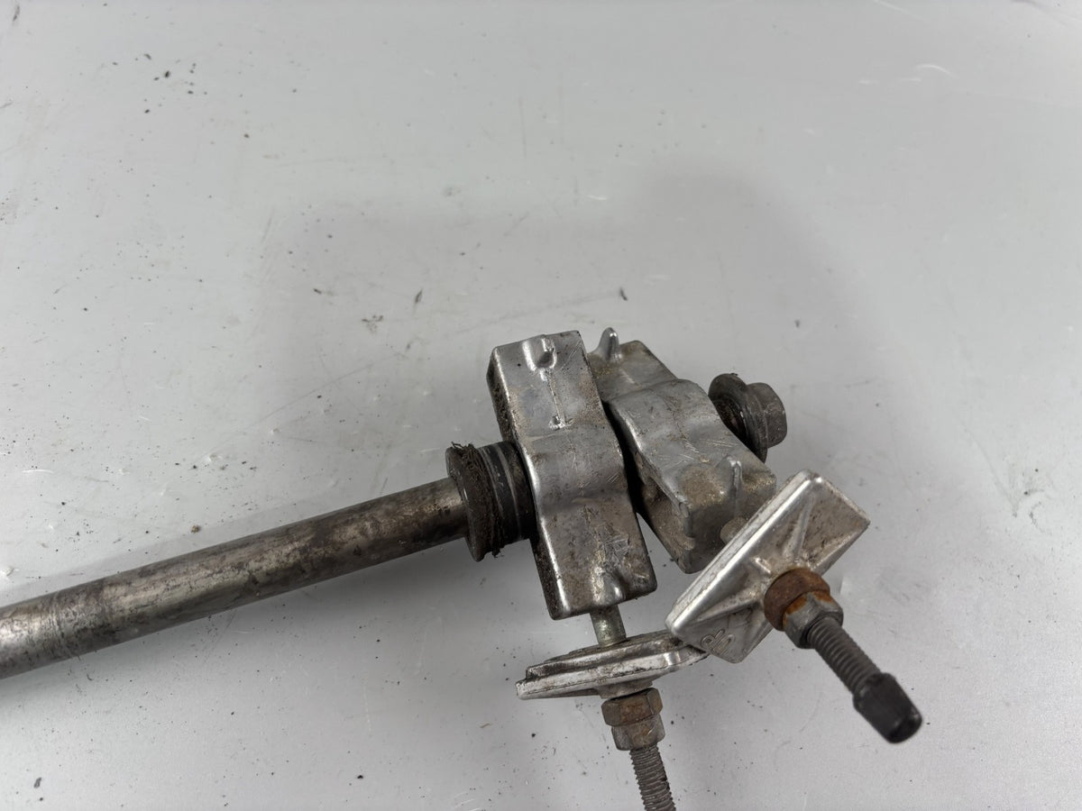 Honda CB450S PC17 Achse Steckachse Hinterrad Kettenspanner