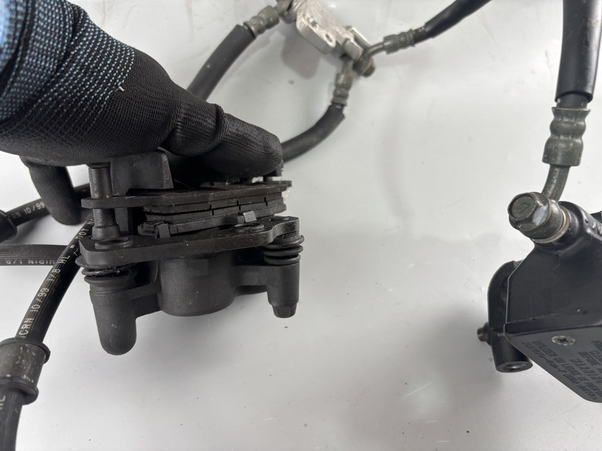 Suzuki SV650 N AV Bremse Brake Bremsanlage Bremssattel Zange vorne front