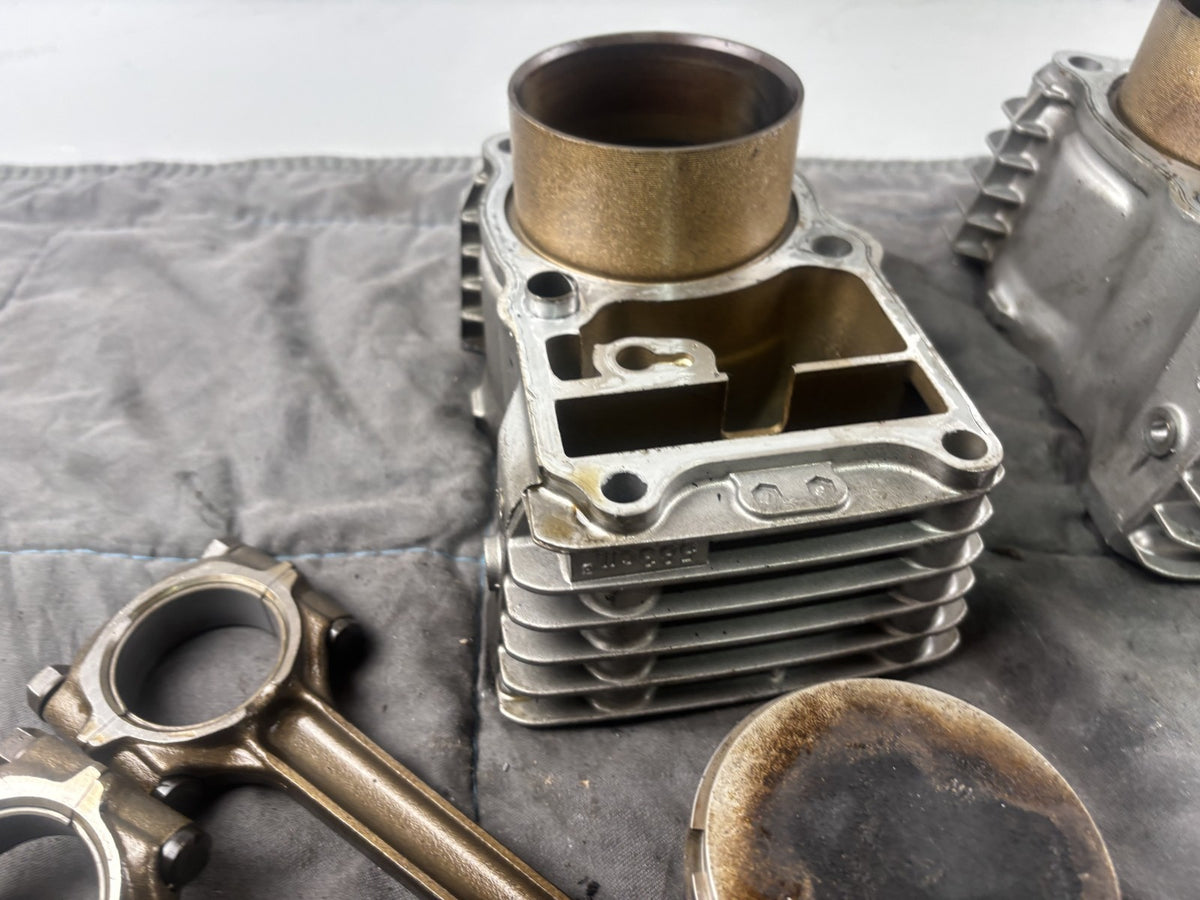 Honda Transalp XL 600 V PD06 Motor Engine Zylinder Cylinder Head Pleuel