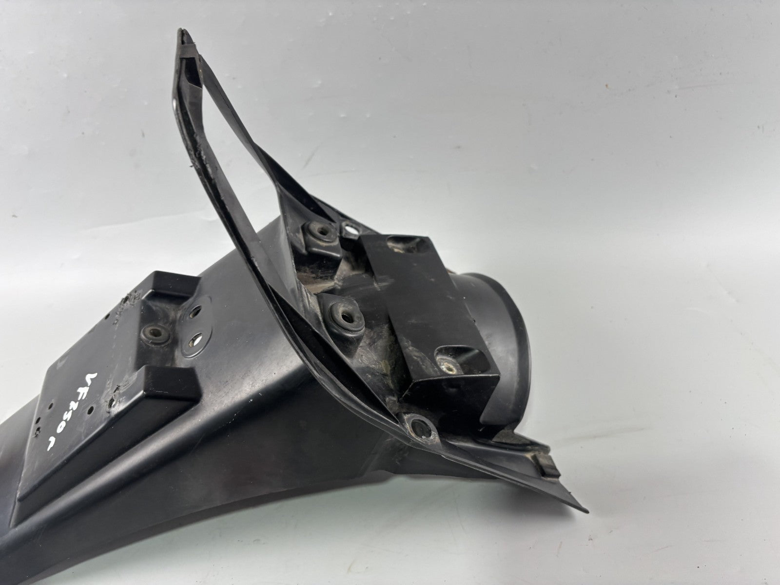 Honda VF 750 F RC15 Radlauf Kennzeichenhalter Heck Fender Spritzschutz