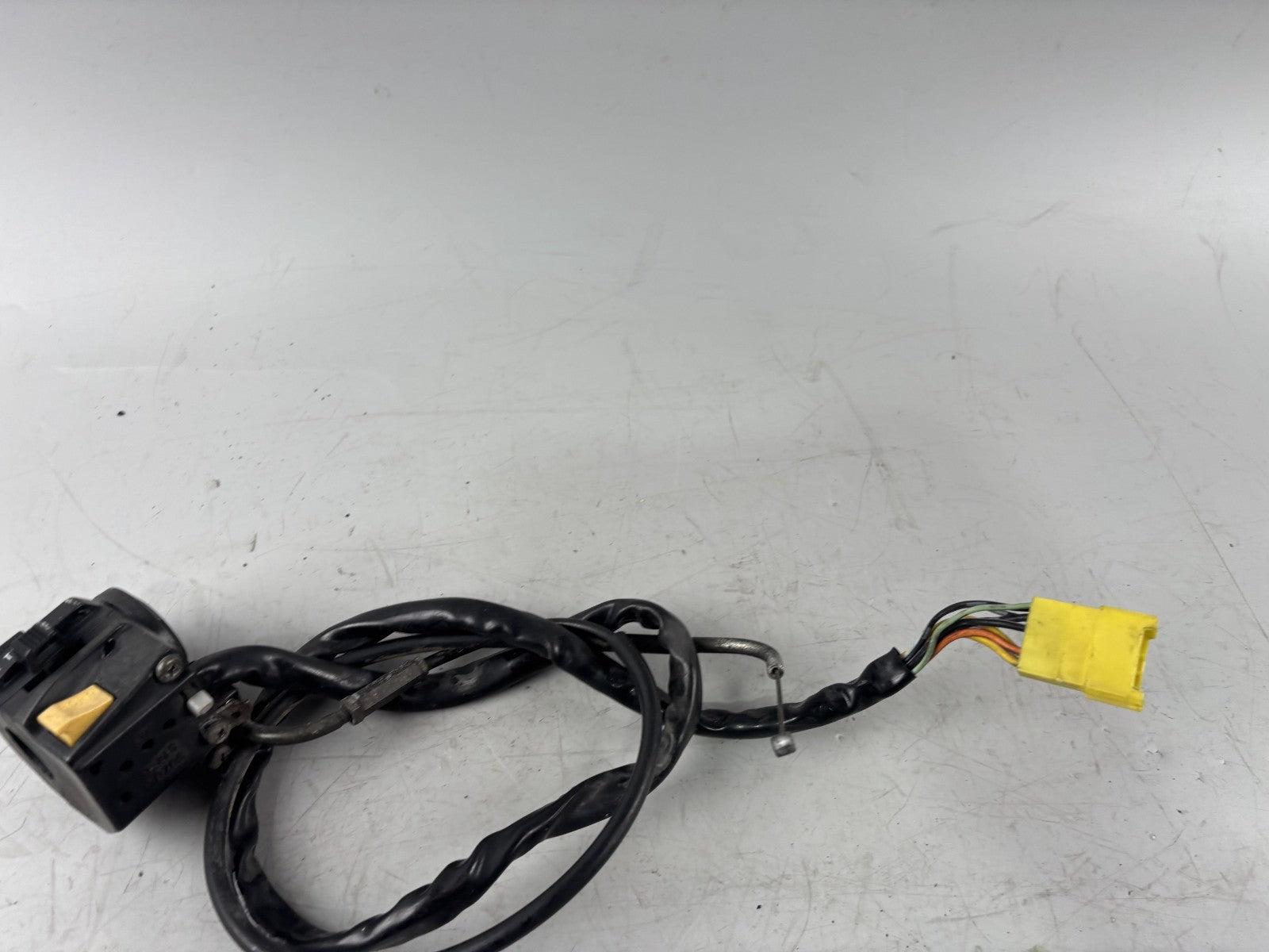 Suzuki RF 600 R GN76A Lenkerschalter links left Handlebar Electric