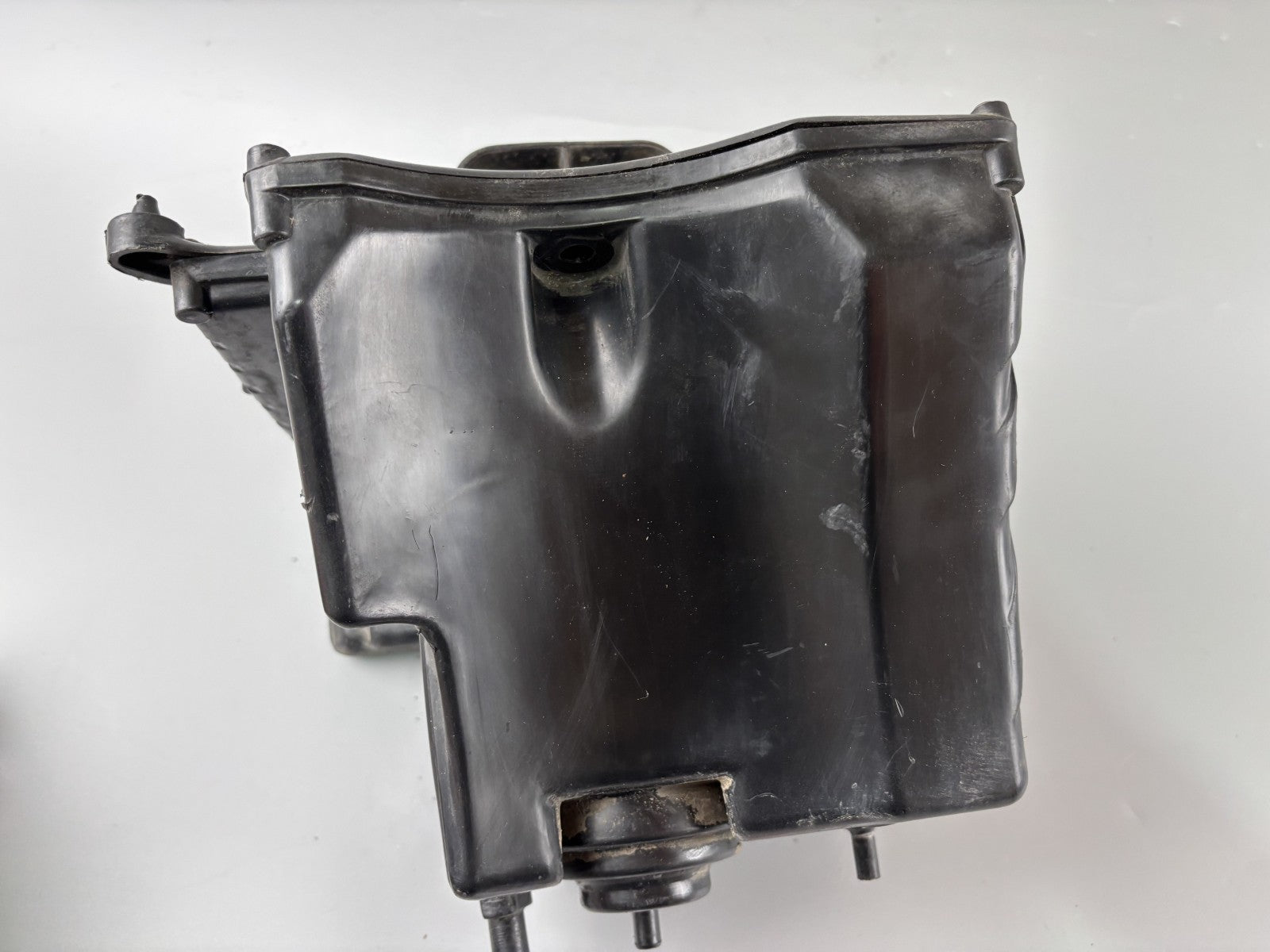 Honda CX500 C PC01 Güllepumpe Luftfilterkasten Airbox