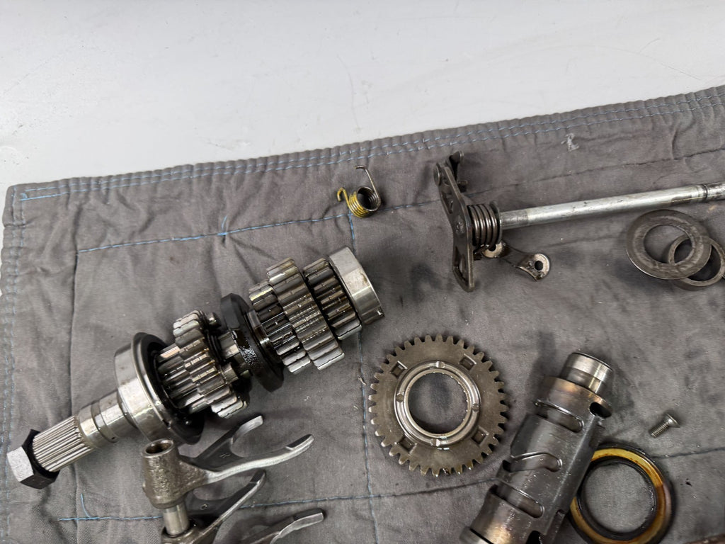 Yamaha XJR1200 4PU Getriebe Getriebewelle Zahnrad Schaltklaue Walze Motor Engine