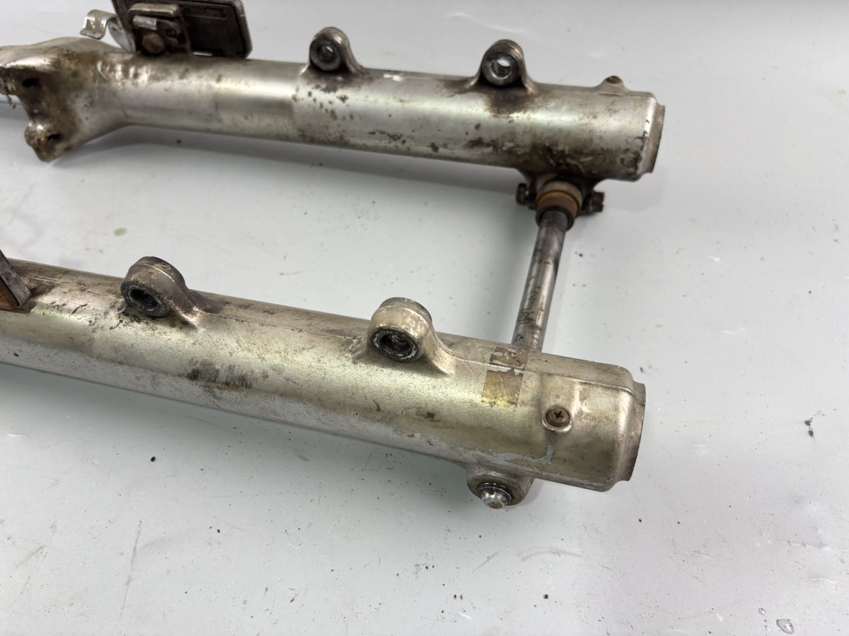 Yamaha XV700 Virago 56E Gabel Fork Absorber Standrohr Tauchrohr Federung