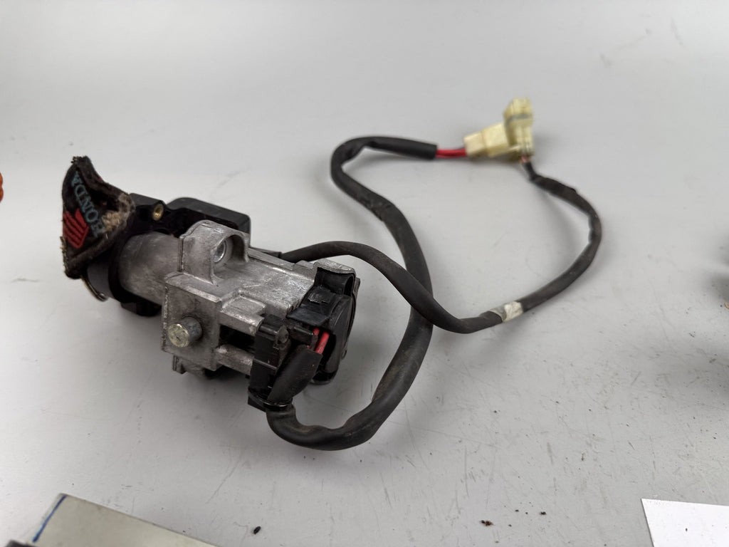 Honda VFR800 RC46 FI Schlossssatz Zündschloss CDI Steuergerät Key Lock