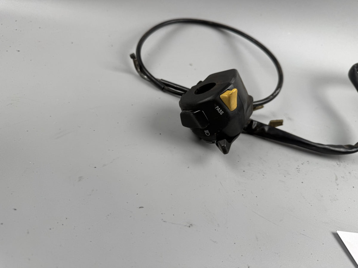 Suzuki GSX 750 AE Inazuma Lenkerschalter links left Handlebar Choke Switch
