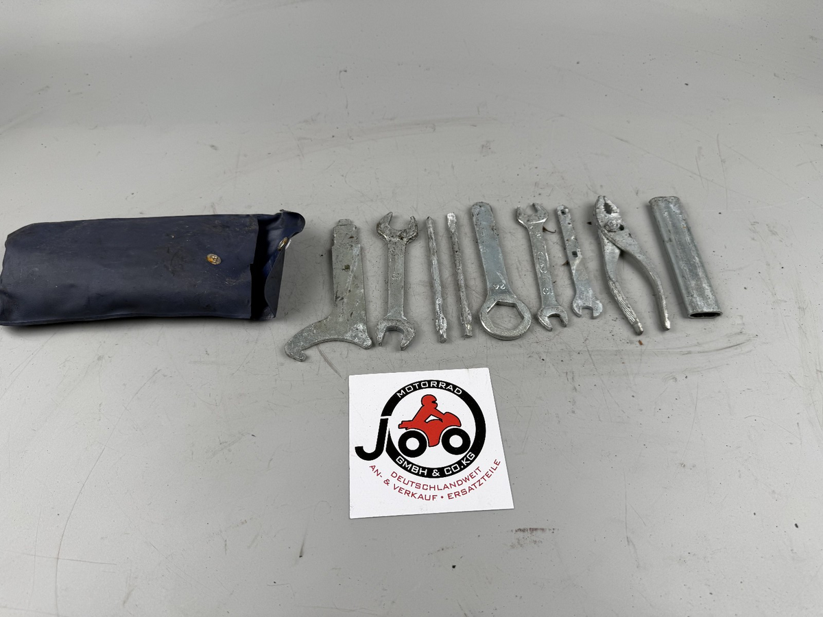 Honda VT600C Shadow Bordwerkzeug tools Teile Parts