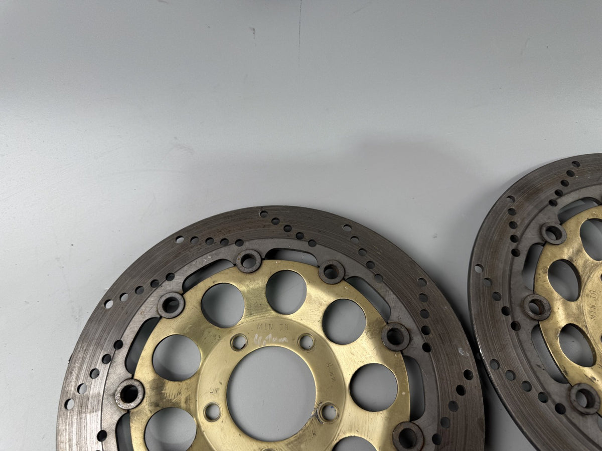 Suzuki GSF600 GN77B Bandit Bremsscheibe Scheiben Brakedisc vorne Bremse 4,1mm