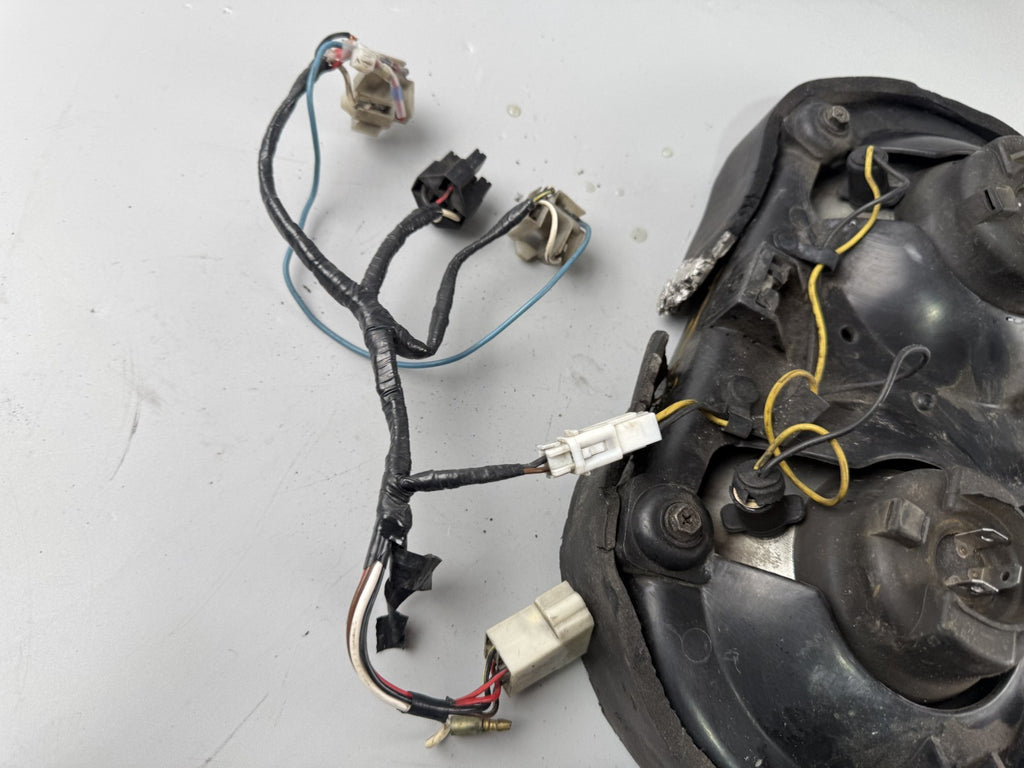 Triumph Tiger 900 T400 Scheinwerfer Headlight front vorne Maske Kanzel