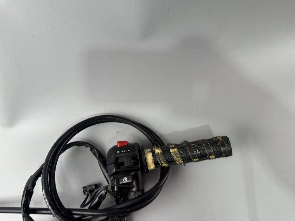 Suzuki GSF 600 Bandit POP WVA8 Lenkerschalter Handlebar Switch Lenkereinheit re