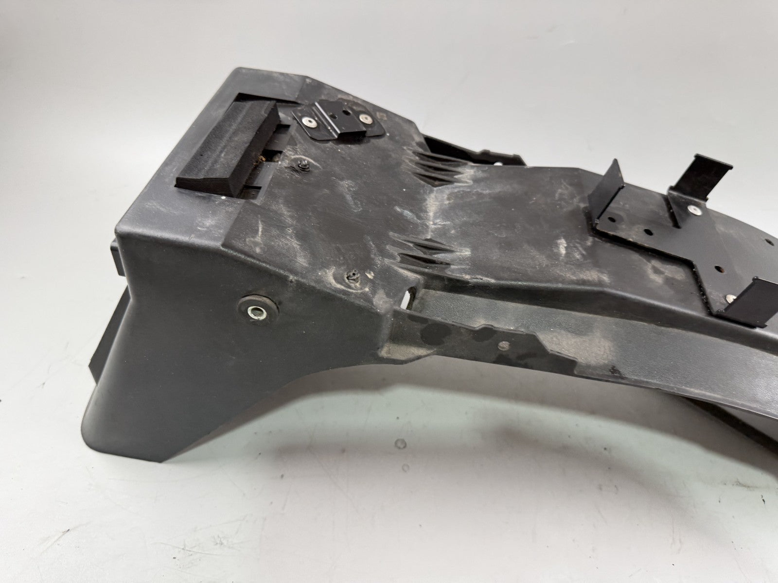 Triumph Daytona 1200 T300D Heckuntersicht Fender Spritzschutz hinten heck unter