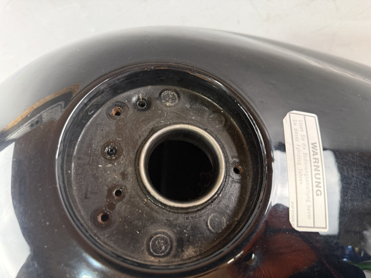 Yamaha XJ 900 Diversion 4KM Tank Benzintank Kraftstofftank Fuel Gas Gasoline