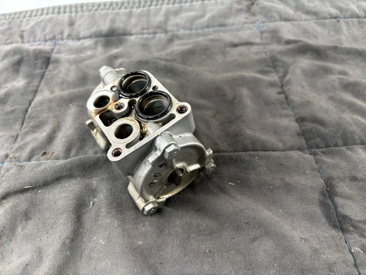 Kawasaki ZRX1100 ZRT10C Anschluss Ölleitung Pipeline Motor Engine
