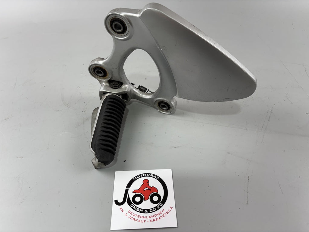 Suzuki GSX 750 F AK11 Fußrastenanlage Fußraste Step Foot Hangers vorne links