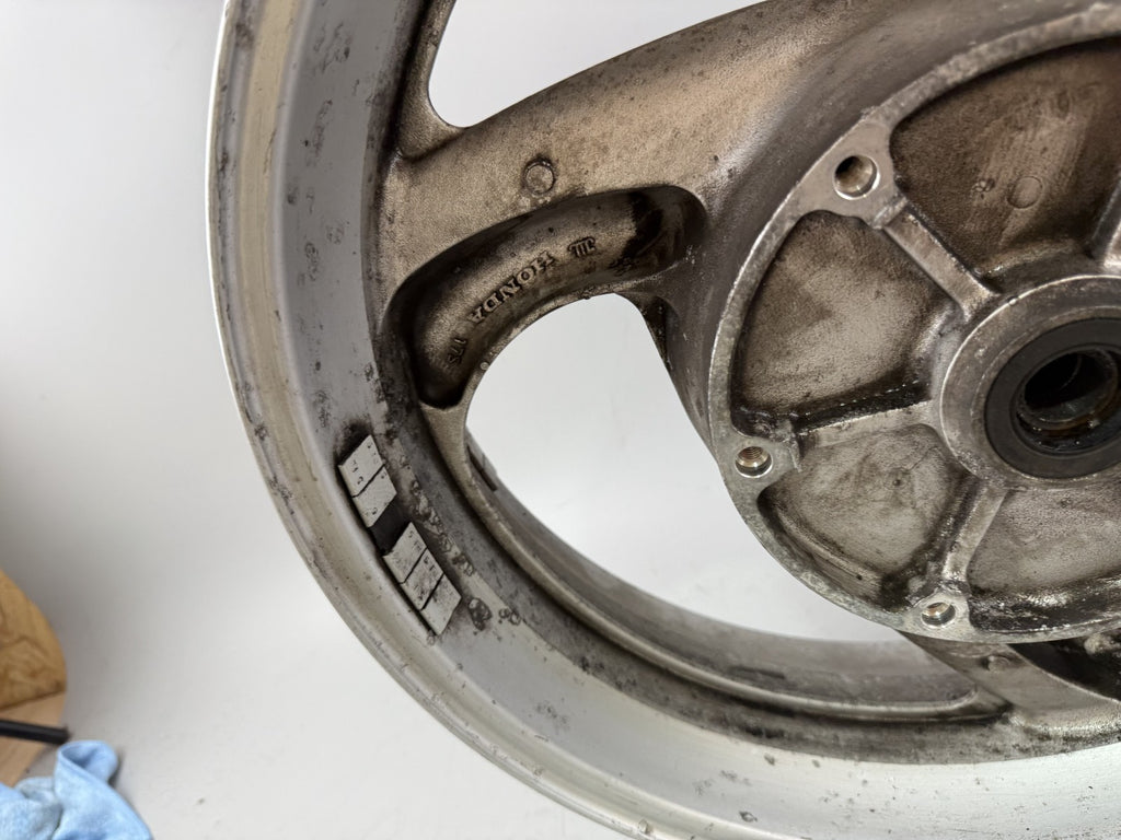Honda NT650V Deauville RC47 Hinterradfelge Rim back hinten Rad
