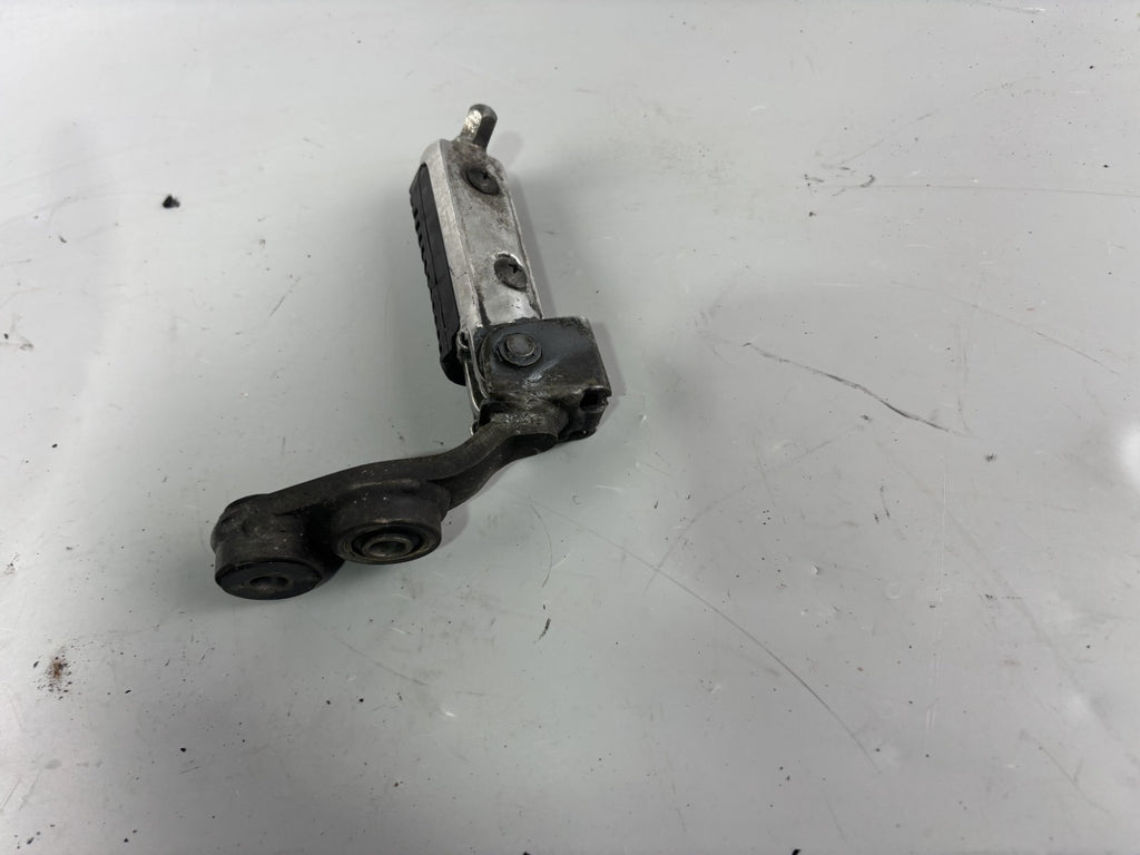 Suzuki GSX 1200 A3 Inazuma Fußraste vorne front Holder Halter Step Hangers recht