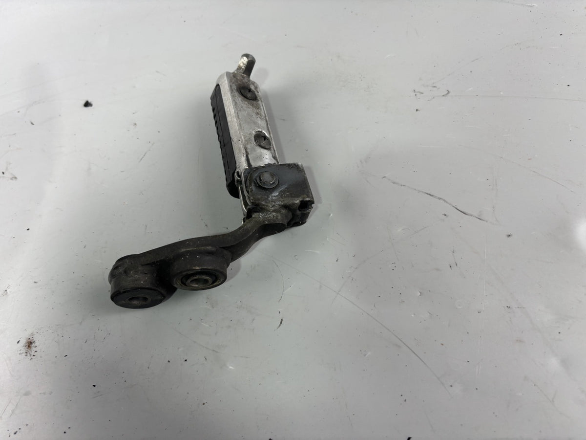 Suzuki GSX 1200 A3 Inazuma Fußraste vorne front Holder Halter Step Hangers recht