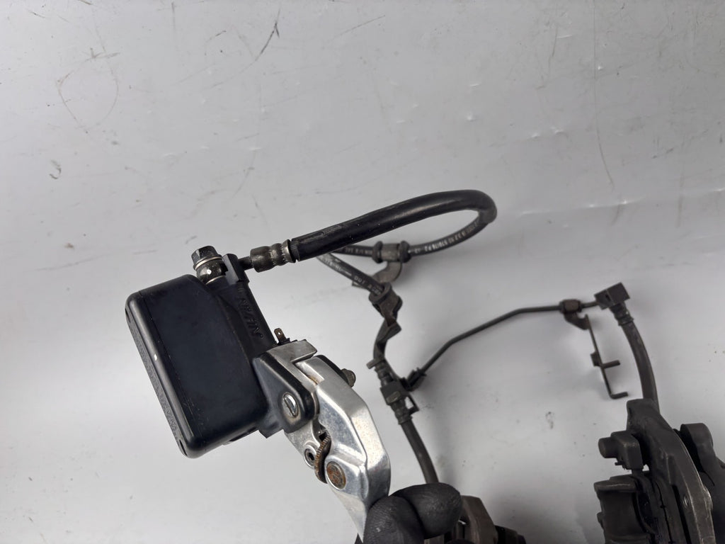 Honda CB 600 F Hornet PC34 Bremsanlage Bremse Brake Sattel Pumpe vorne front