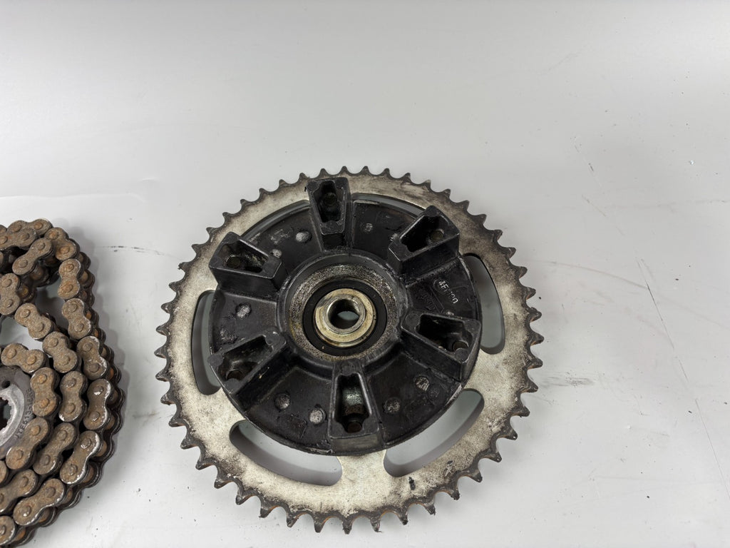 Yamaha FZS600 Fazer RJ02 Kettenkit Kettensatz Chain Kettenrad Ritzel
