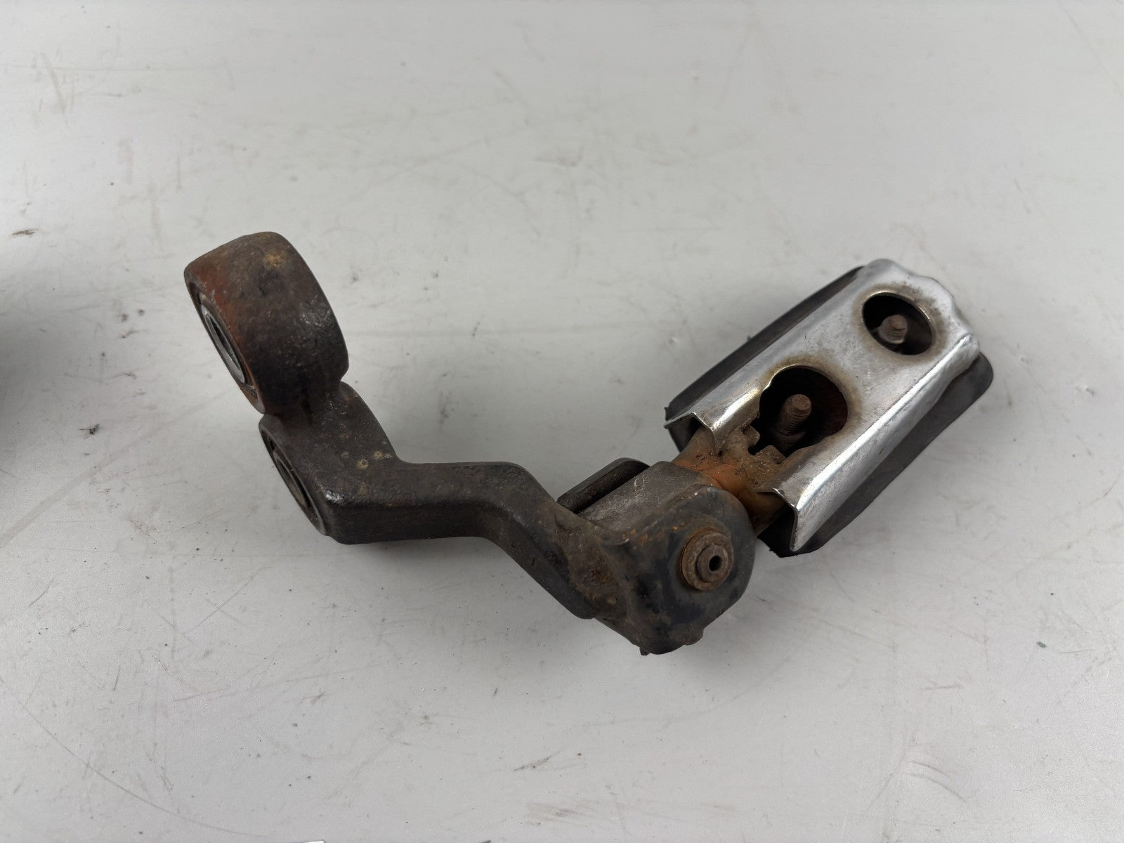 Yamaha XJ900 F 4BB Fußraste vorne front Fußrastenpaar links rechts Hangers Step