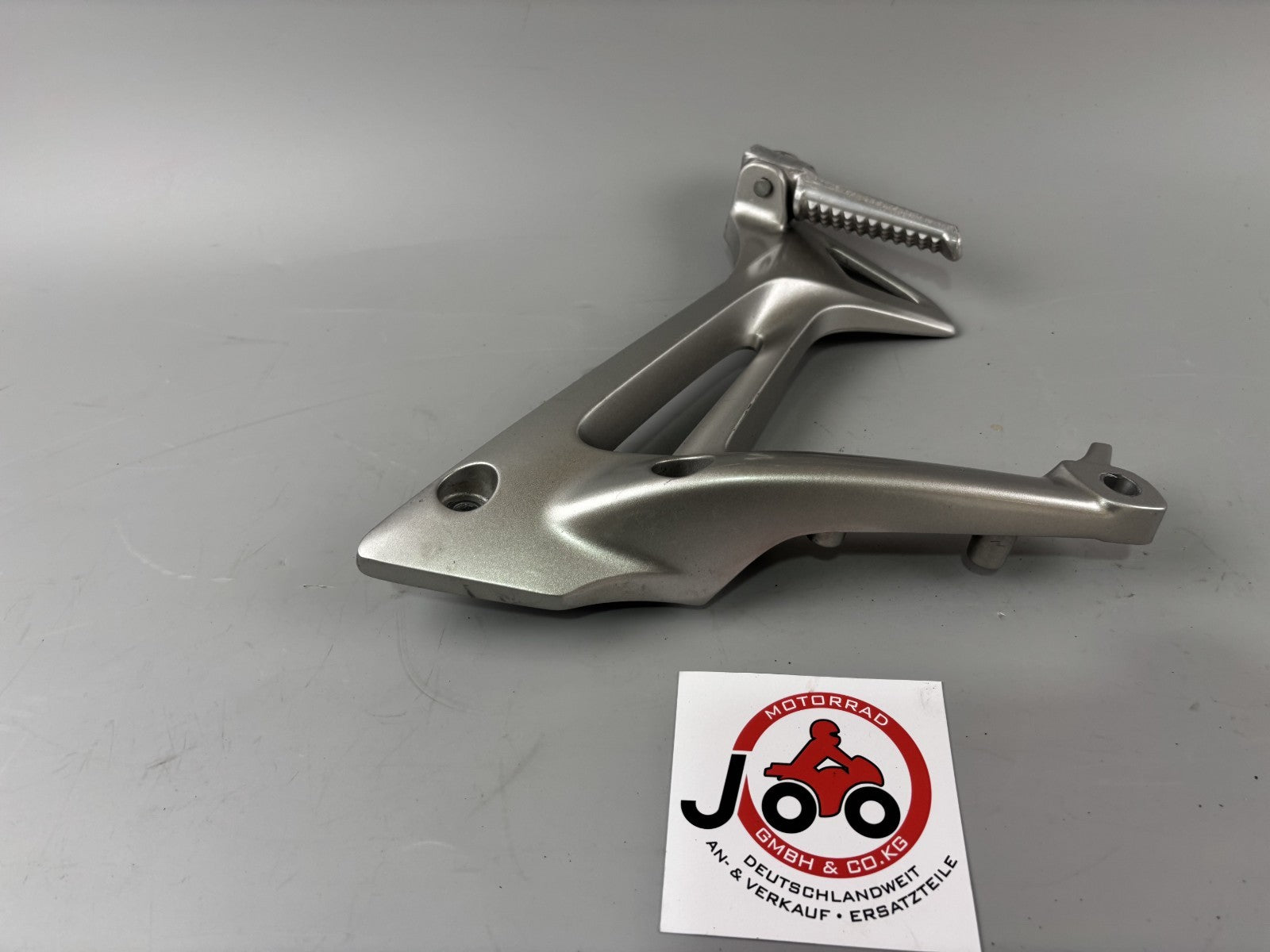 Honda VFR800 RC46/2 VTEC Soziusfußraste Rechts right Hangers Fußraste
