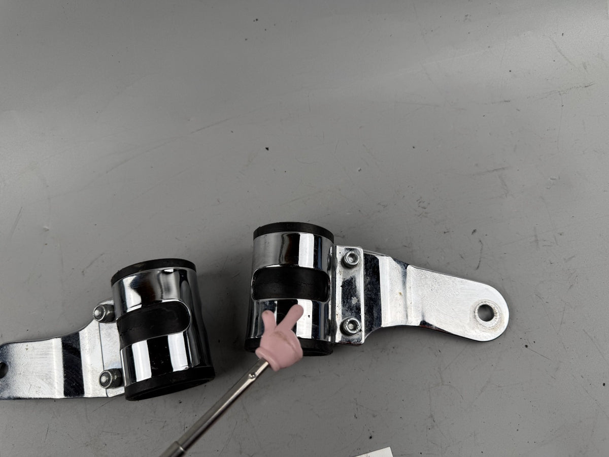 Suzuki GSX 750 AE Inazuma Blinkerhalter Scheinwerferhalter Holder Gabel