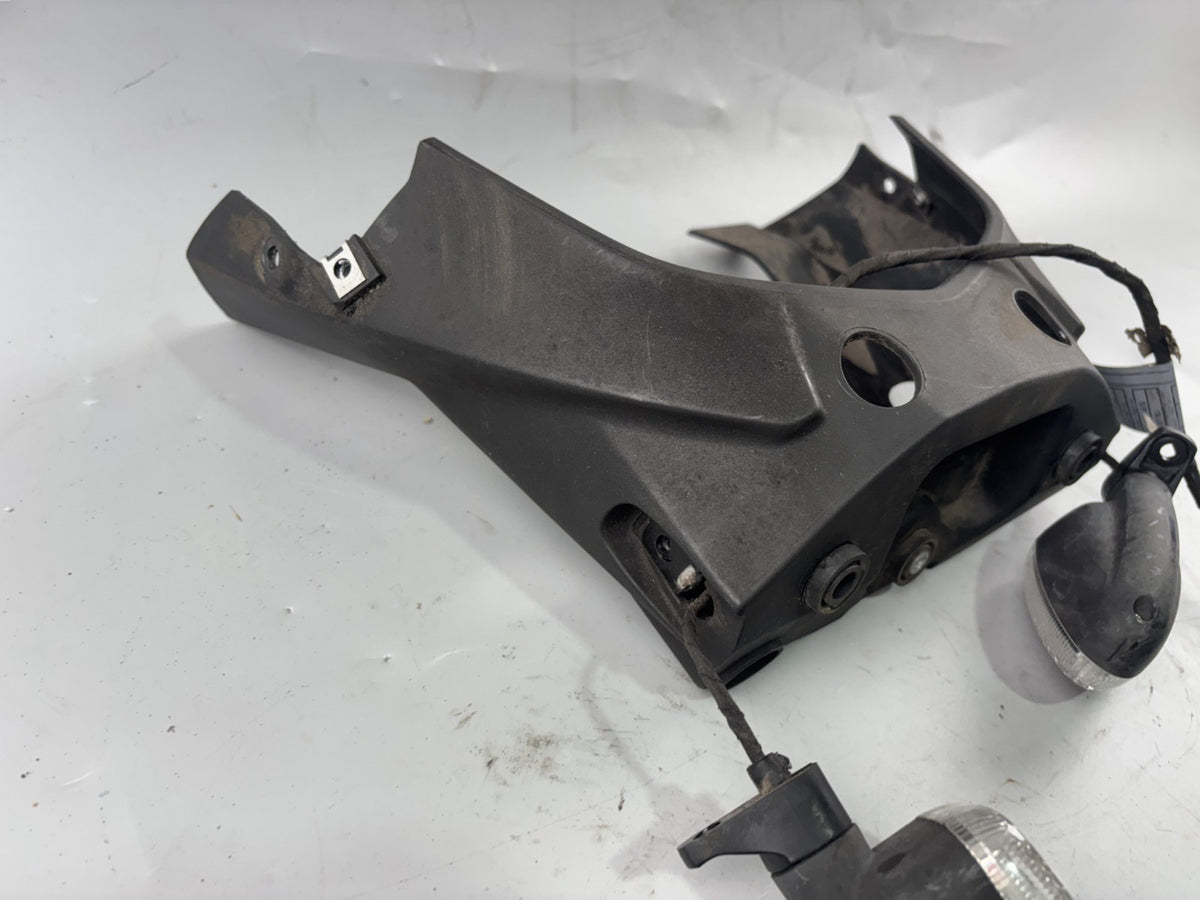 BMW F800 S Bürzel Abdeckung Verkleidung hinten back Cover Blinker hinten