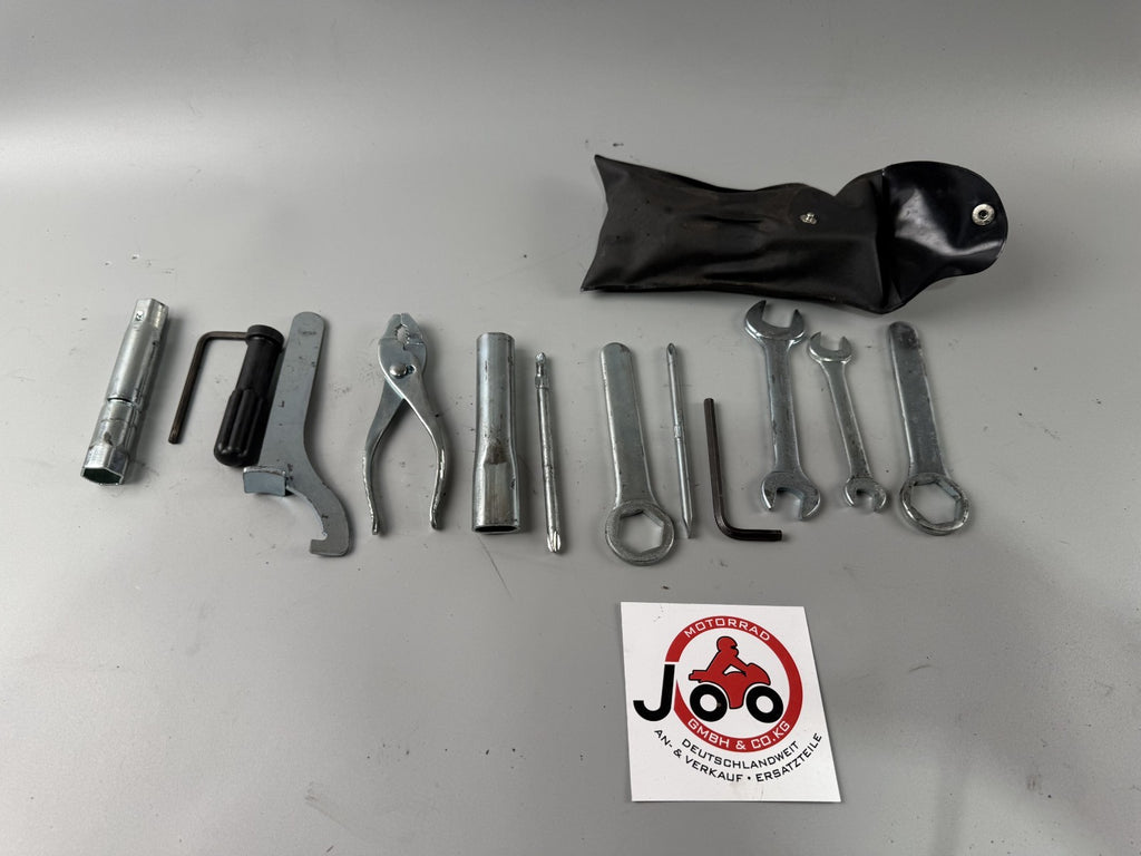 Suzuki GSF 600 Bandit POP WVA8 Bordwerkzeug Tools Werkzeuge