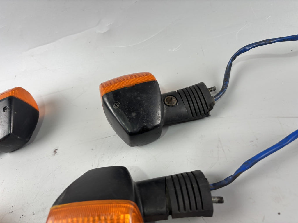 Honda VF 750 F RC15 Blinkerpaar Blinkerset Blinker Turn Signal