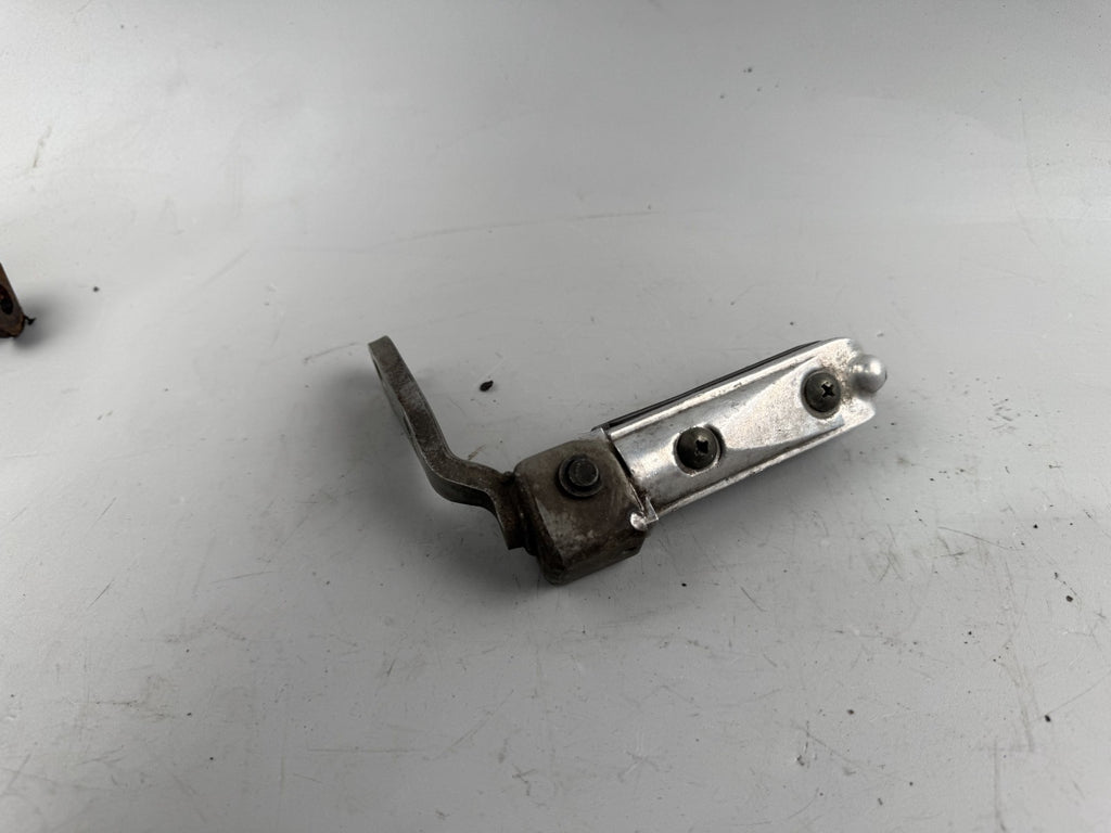 Suzuki GSX 750 AE Inazuma Fußrasten Footsteps vorne Front Hangers rechts