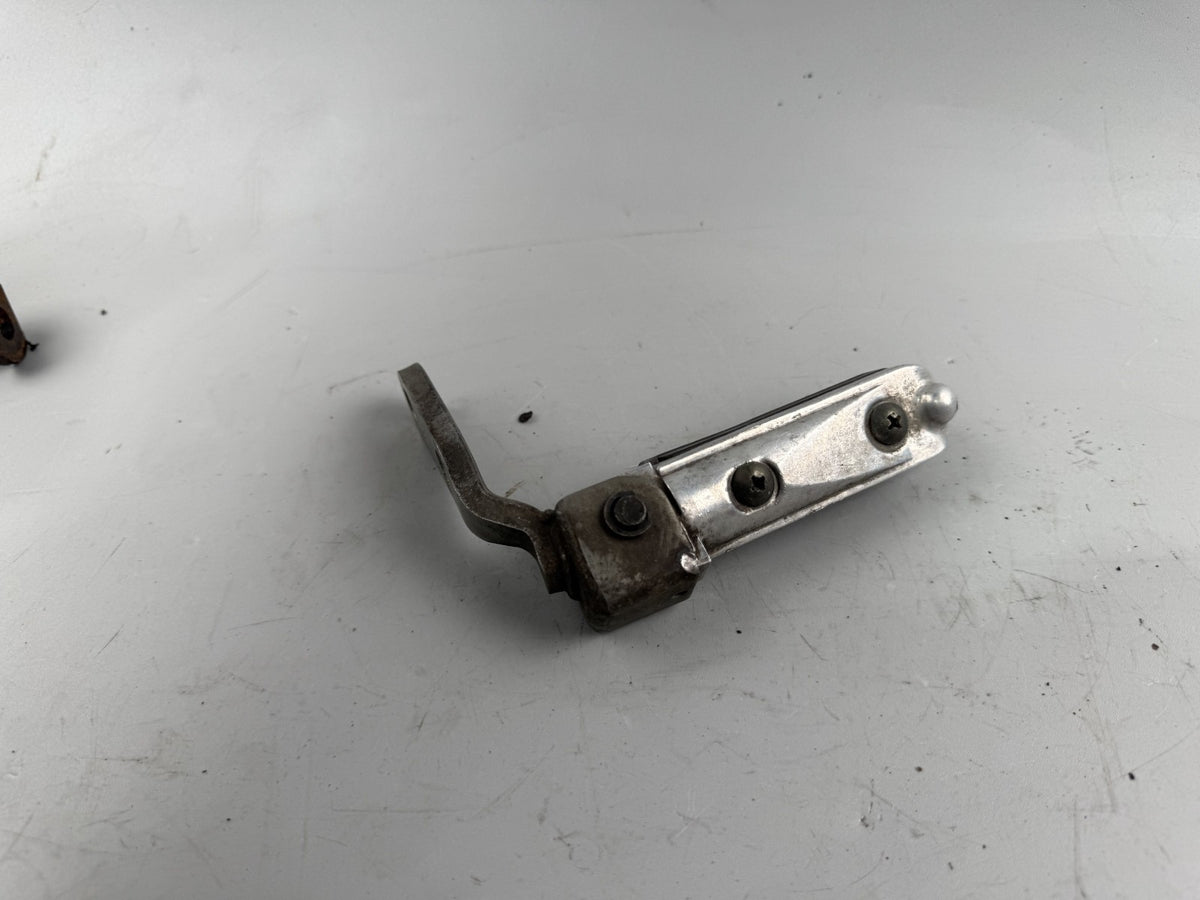 Suzuki GSX 750 AE Inazuma Fußrasten Footsteps vorne Front Hangers rechts