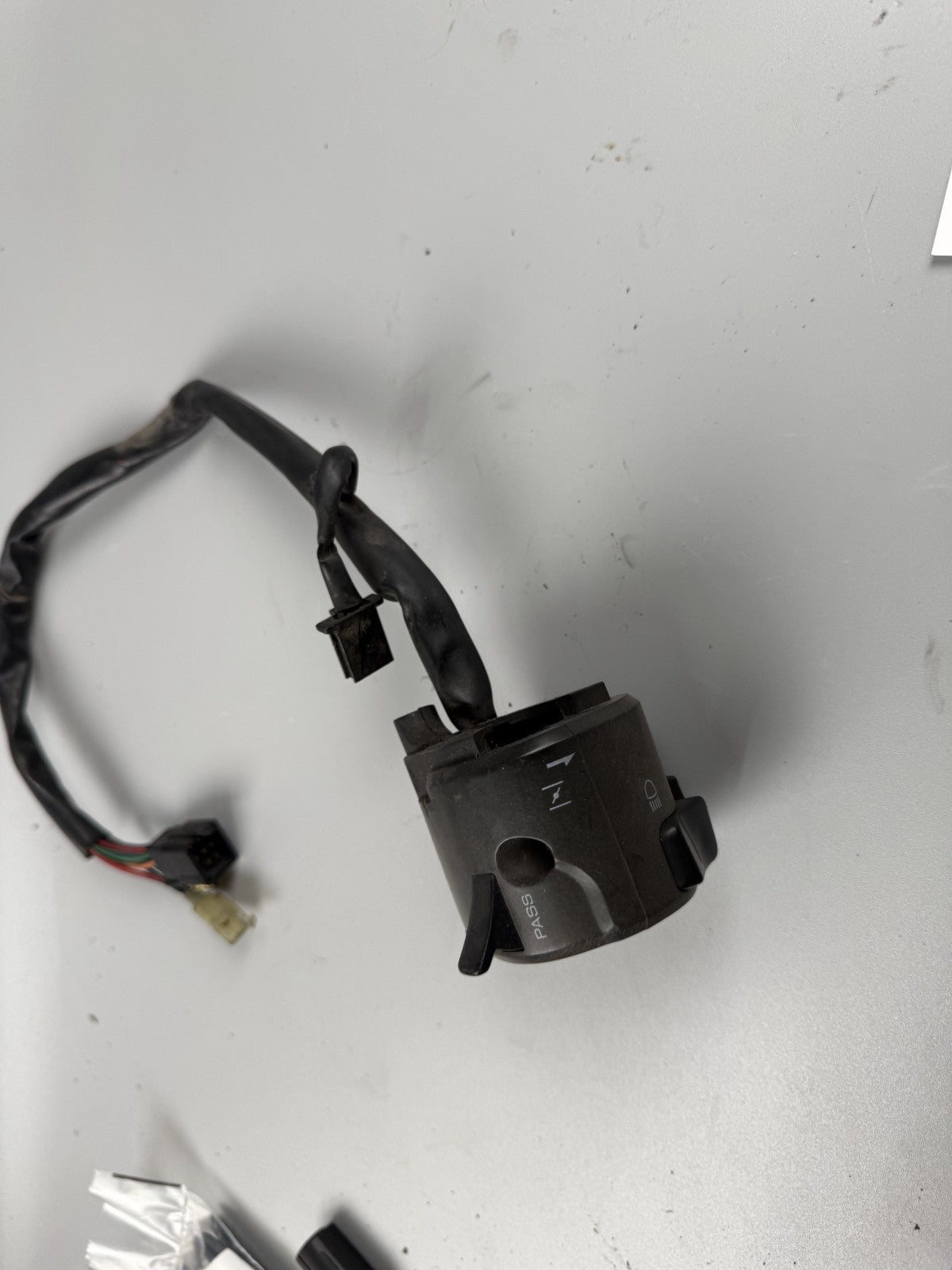 Kawasaki ZRX 1100 ZRT10C Lenkerschalter Lenkerarmatur Switch Electric rechts
