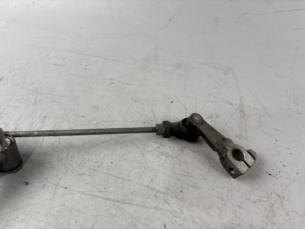 Honda CBF 600 S PC38 Schaltgestänge Schaltung Switch Schaltpedal
