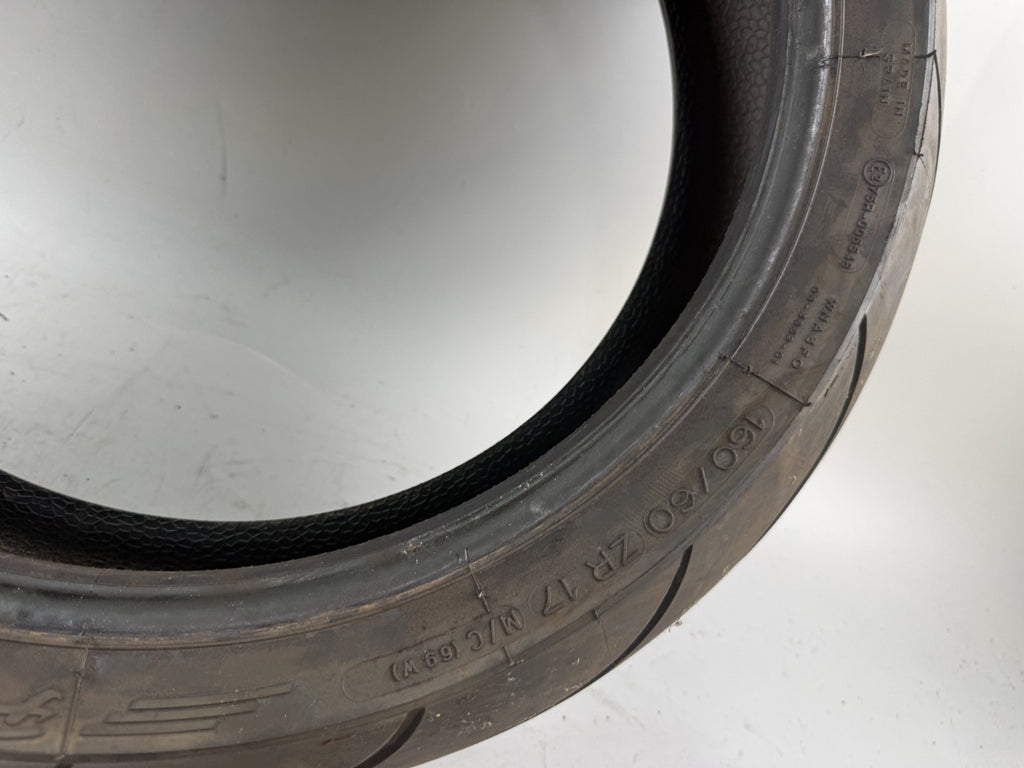 Motorrad Reifen Wheel 160/60 ZR17 Michelin Pilot 49/2021 DOT 4,5mm